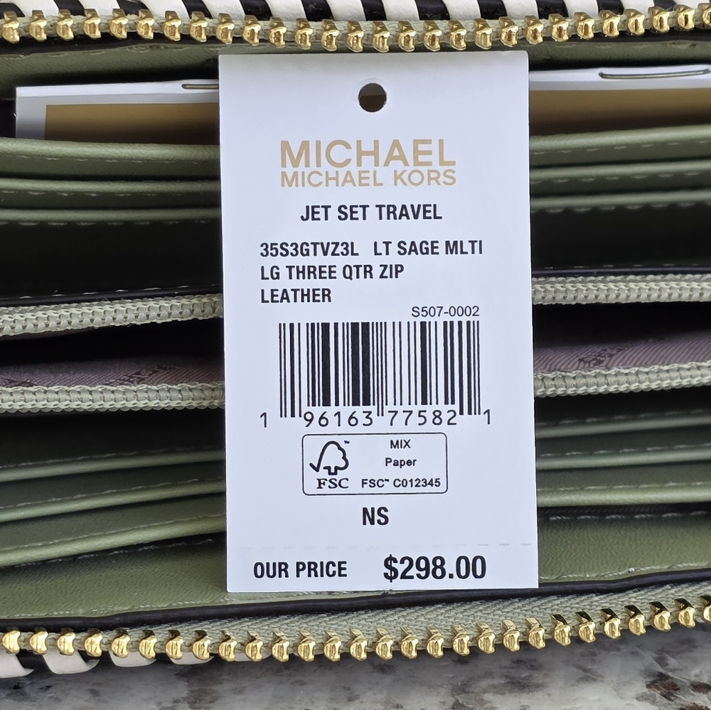 Michael Kors Jet Set Large Whipstitch Green Wallet - Picture 5 of 6